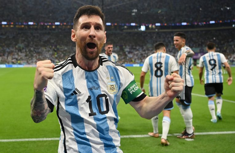 Messi y Argentina derrotan 2-0 a México