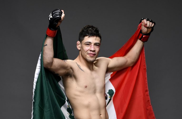 México es campeón en la UFC