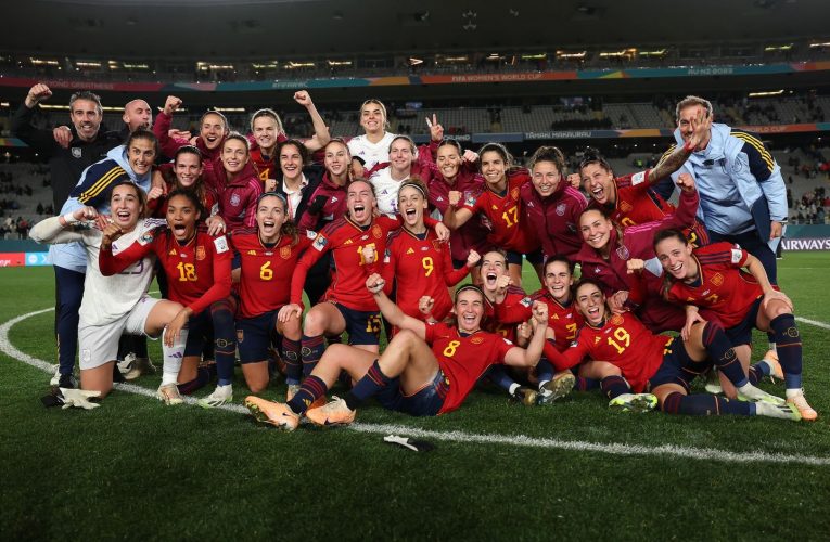 España primer finalista del Mundial Femenil