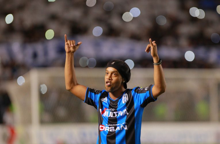 Ronaldinho se escondía con los utileros