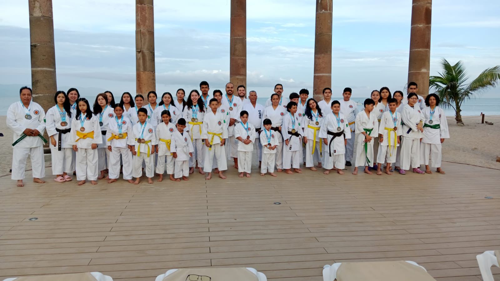 Karatecas queretanos ganan 73 medallas en nacional