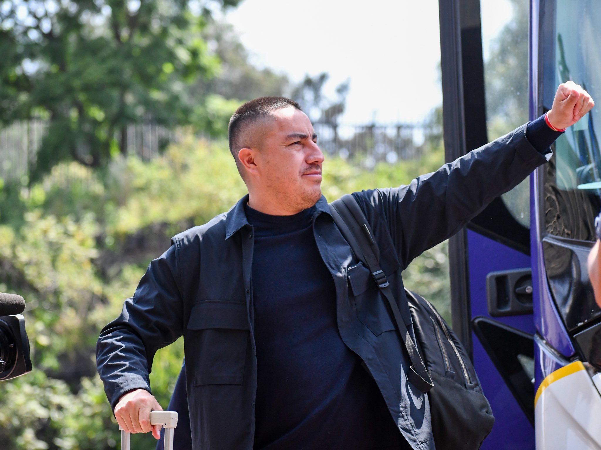 Efraín Juárez se molesta con reportero