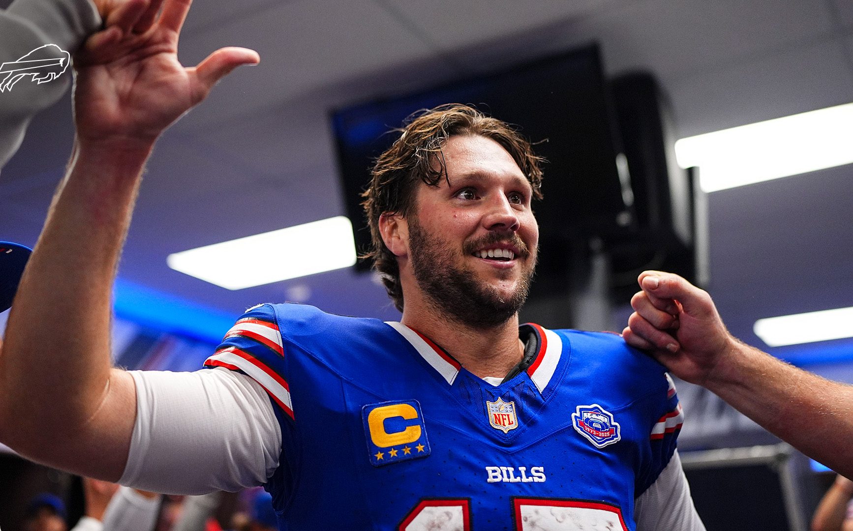 Josh Allen pide a los fans no irse del estadio y tener más fe