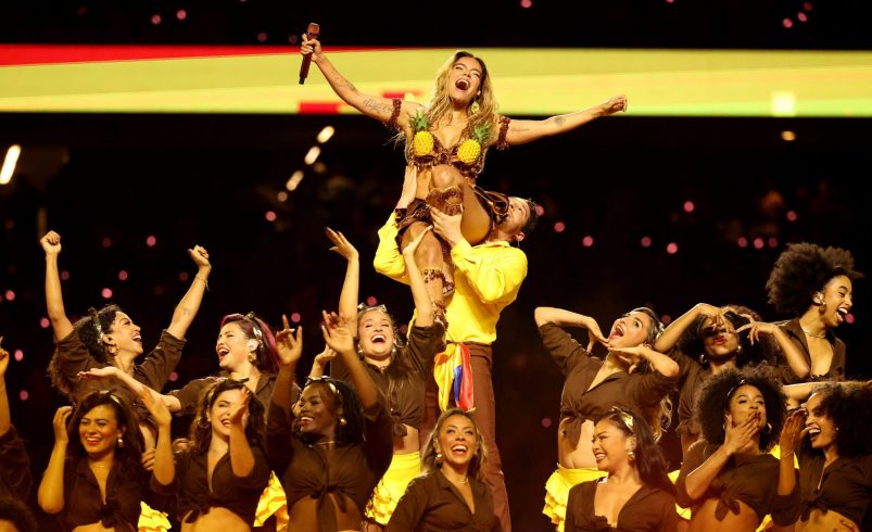 Show completo de Karol G en partido de la NFL