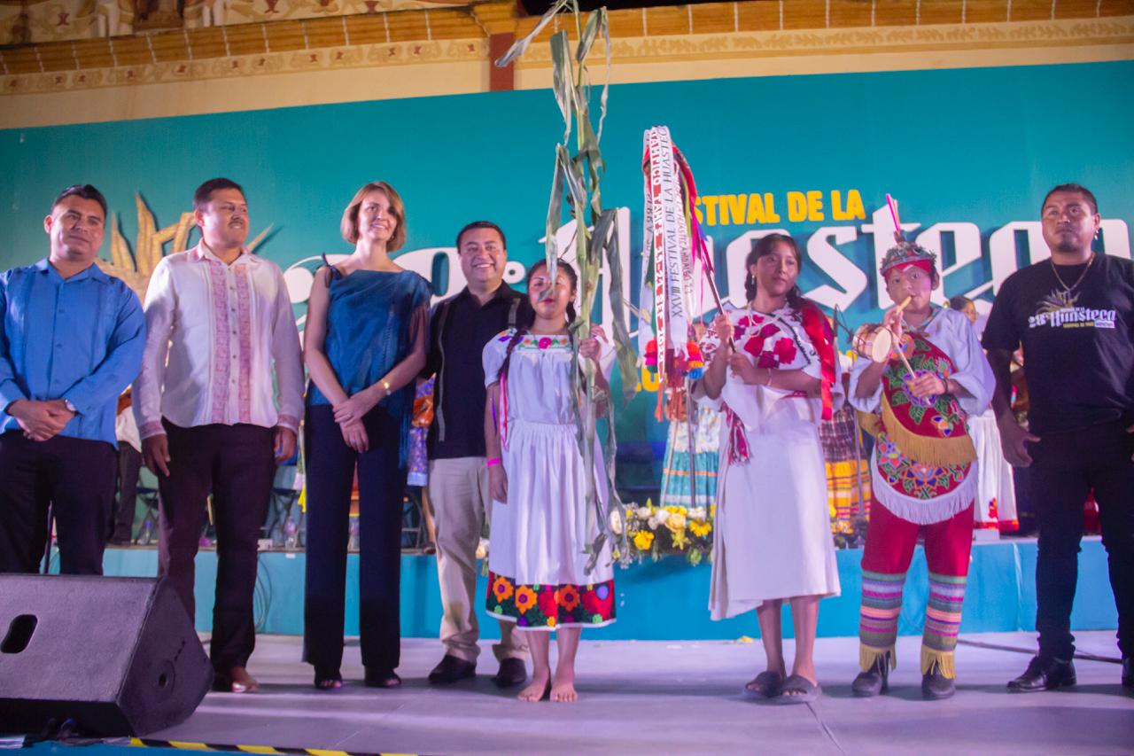 Concluye con éxito el Festival de la Huasteca