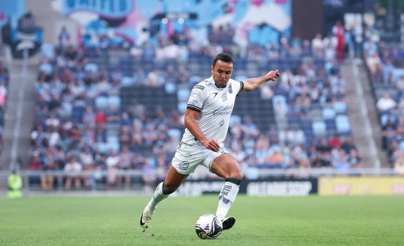 Limpia en Gallos Blancos, dan de baja a 6 futbolistas