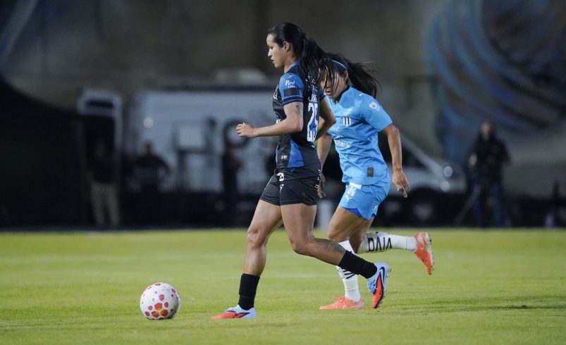 «Es un mes con rivales fuertes», dice DT de Gallos Femenil