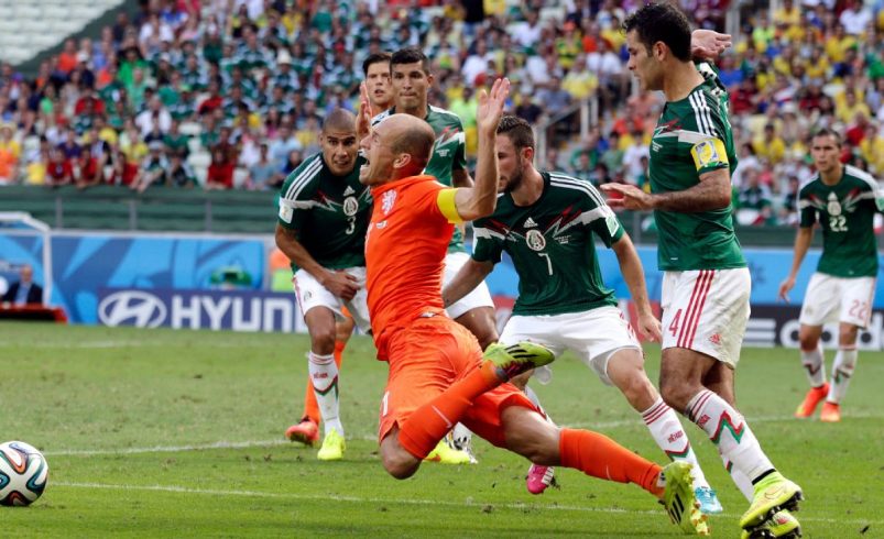 «No era penal», dice Sneijder sobre el México vs Holanda