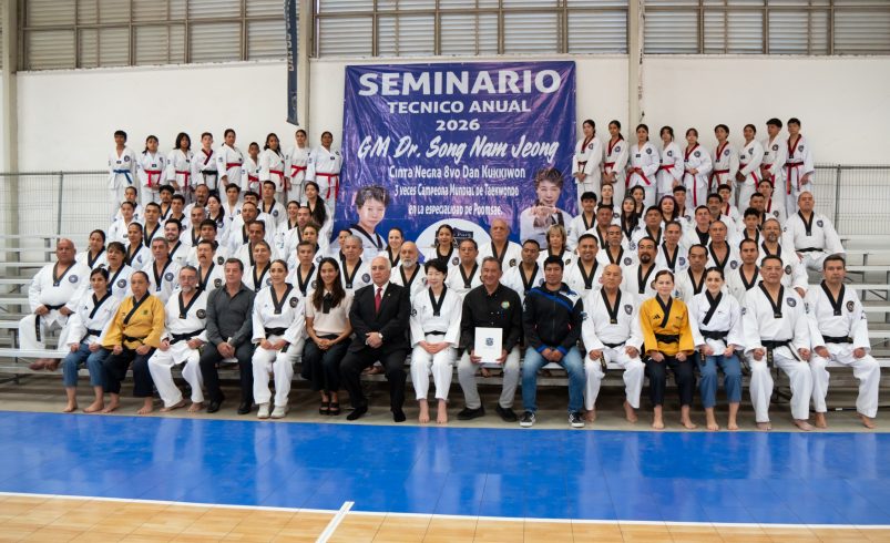 Recibe UAQ Seminario Técnico de Taekwondo