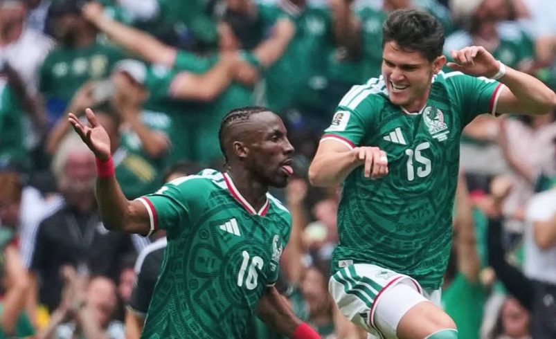 Julián Quiñones prefirió jugar para la Selección Mexicana