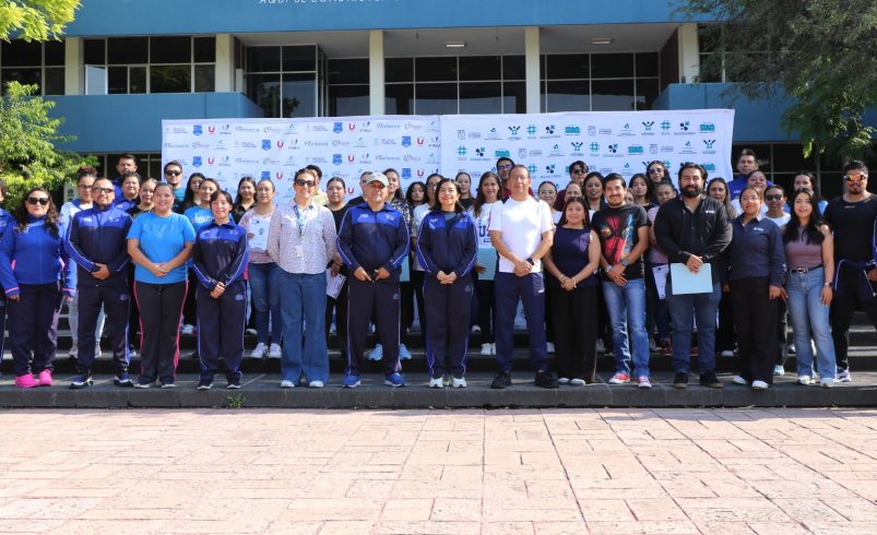 Otorgan constancias a participantes de «UAQtívate»