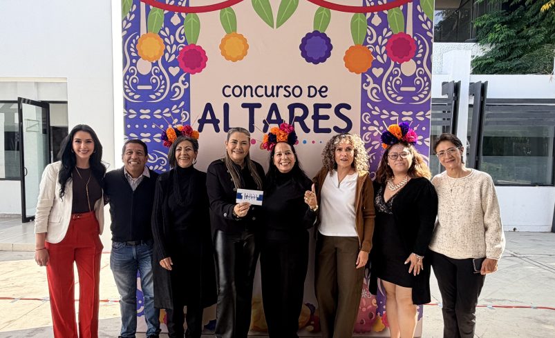 Fomenta USEBEQ tradiciones con Altares de Muertos
